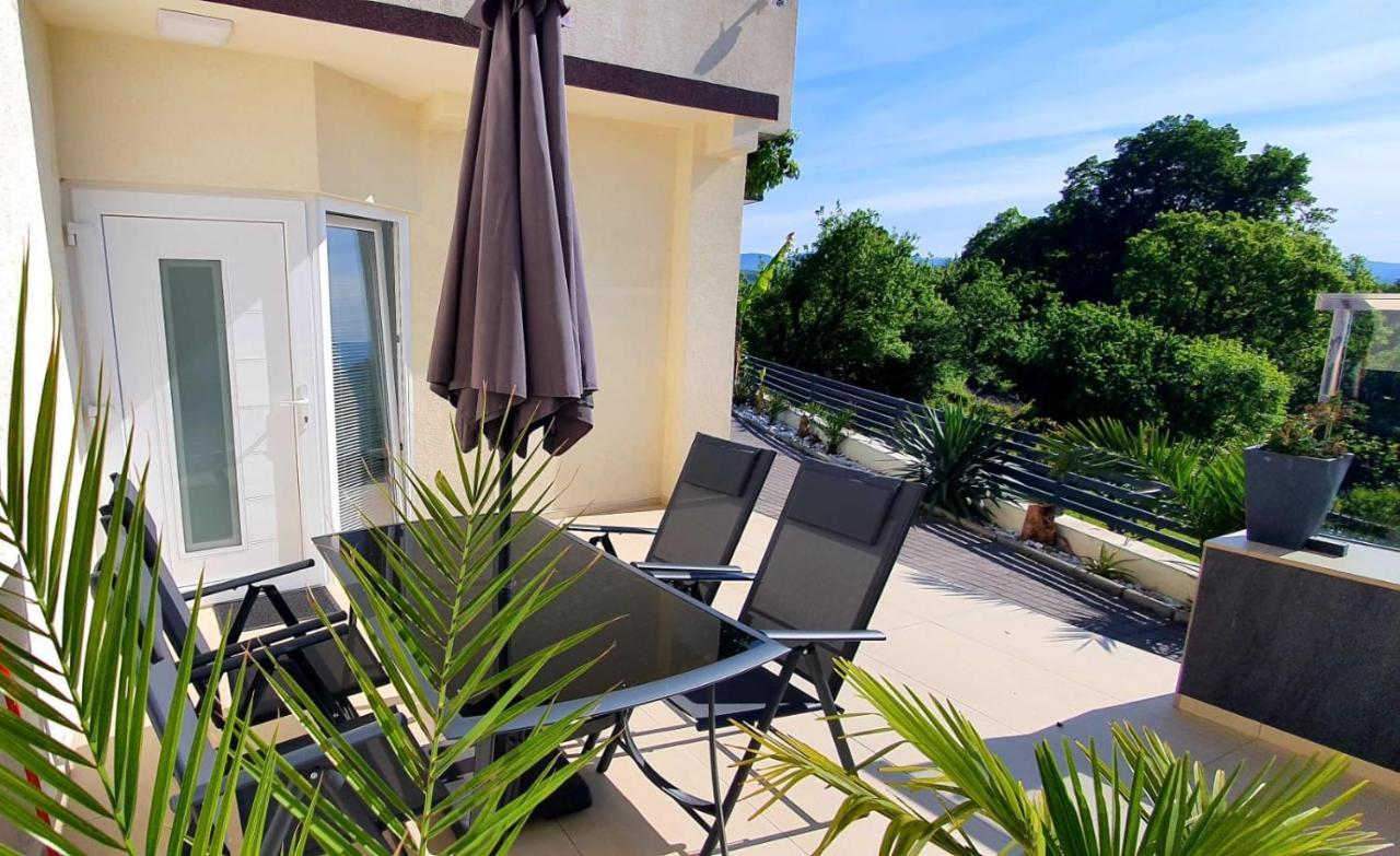 Penthouse Jacuzzi & Pool Apartmants Abbazia Esterno foto