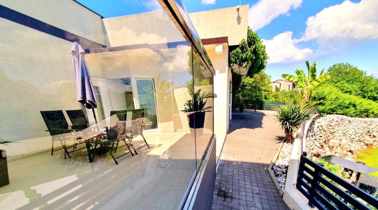 Penthouse Jacuzzi & Pool Apartmants Abbazia Esterno foto