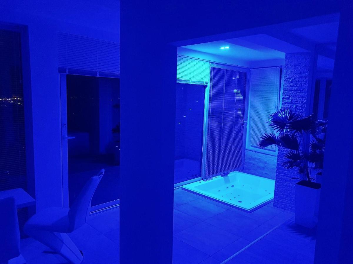 Penthouse Jacuzzi & Pool Apartmants Abbazia Esterno foto