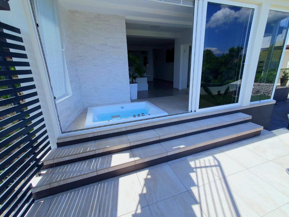 Penthouse Jacuzzi & Pool Apartmants Abbazia Esterno foto