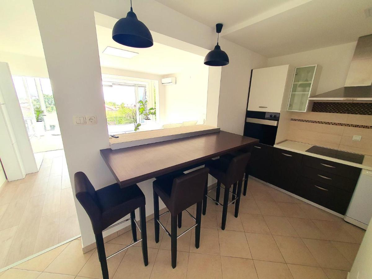 Penthouse Jacuzzi & Pool Apartmants Abbazia Esterno foto