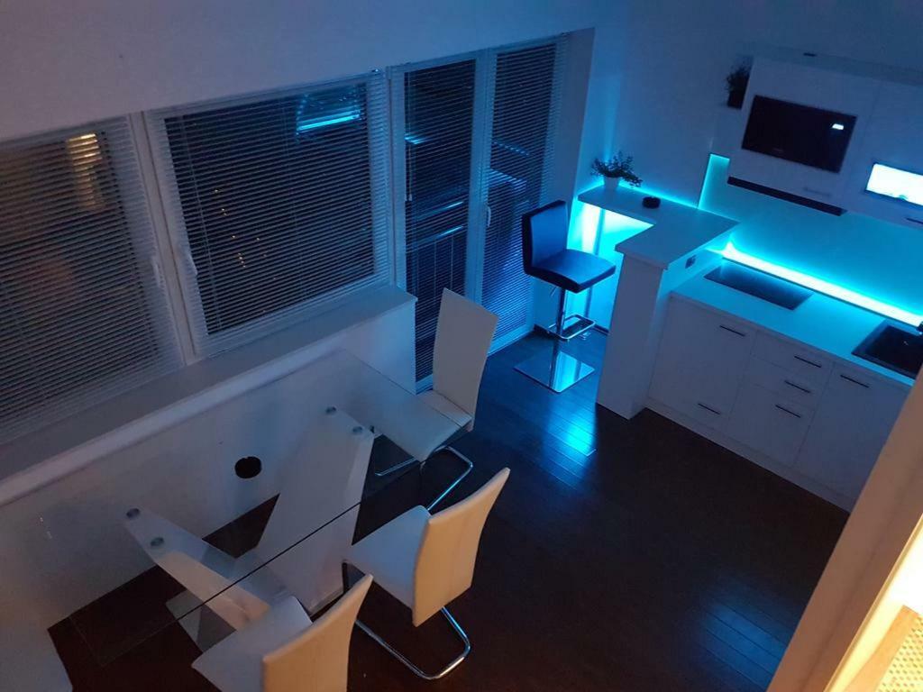 Penthouse Jacuzzi & Pool Apartmants Abbazia Esterno foto